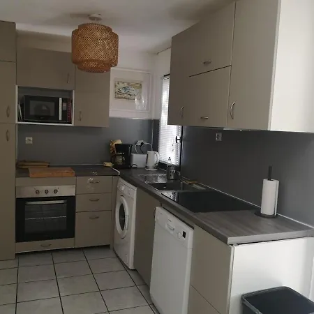 Maison Avec Jardin Clos Dans *