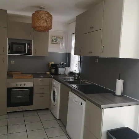 Maison Avec Jardin Clos Dans Apartment